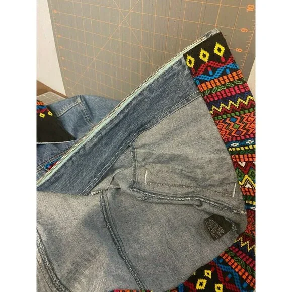 French Cuff Womens Denim Jacket With Colorful Embroidery Design Sz M/L ? - Picture 7 of 7